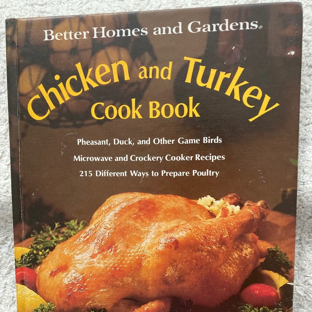 CHICKEN & TURKEY COOKBOOK +Game Birds -Recipes Thanksgiving/ Christmas/ Holidays
